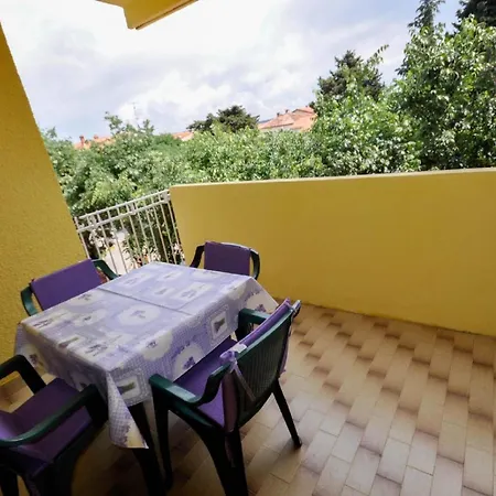 In Novigrad Apartamento