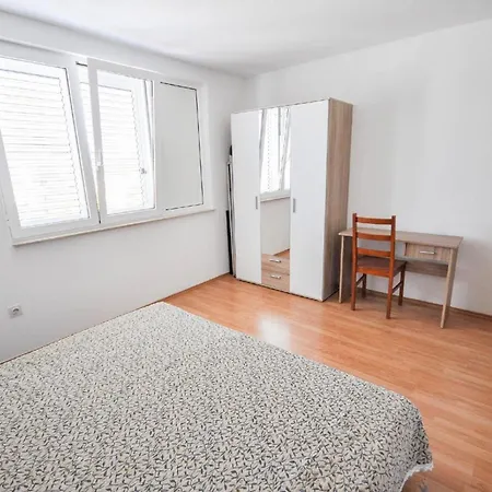 In Novigrad Apartamento *